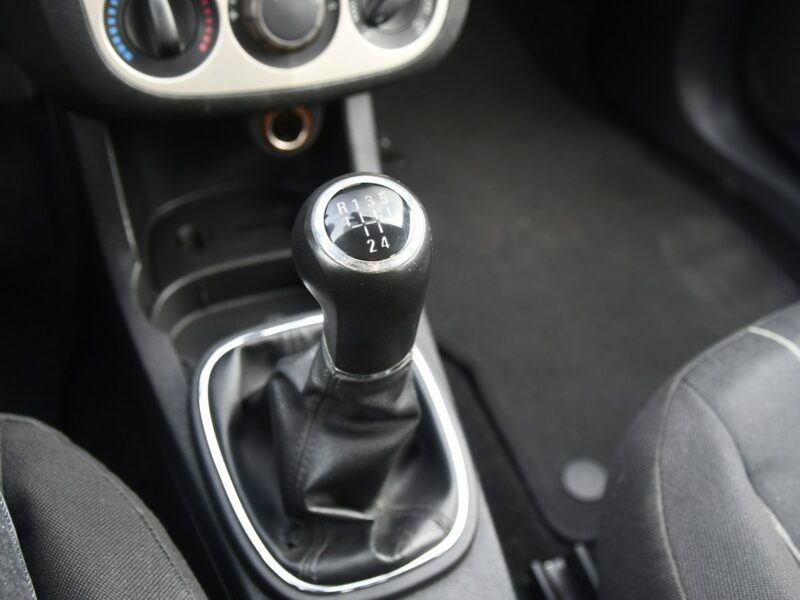 Opel Corsa 1,4Benzyna Dudki11 Serwis.Klima.ALu.EL.szyby.Centralka.kredyt.OKAZJA D (2006-2014)