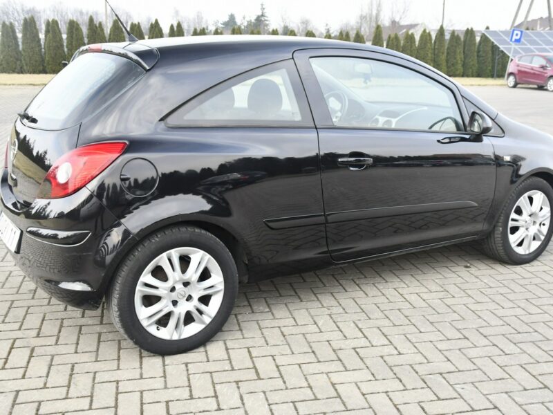 Opel Corsa 1,4Benzyna Dudki11 Serwis.Klima.ALu.EL.szyby.Centralka.kredyt.OKAZJA D (2006-2014)