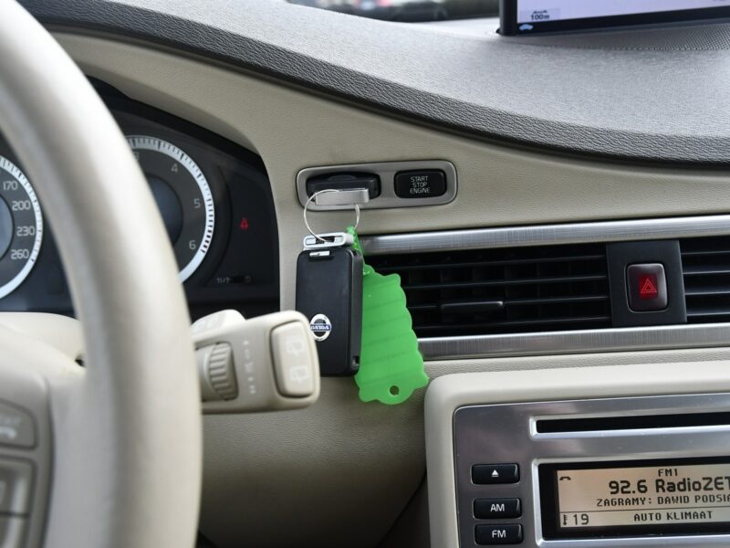 Volvo V70 2,4d5 Dudki11 Automat.Navi.Podg.Fot.Serwis.Klimatr 2 str.Tempomat.OKAZ III (2007-)