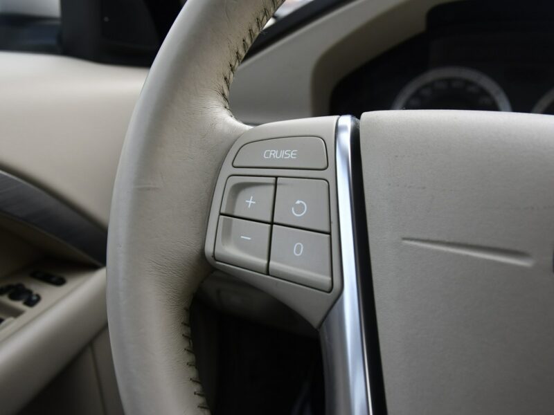 Volvo V70 2,4d5 Dudki11 Automat.Navi.Podg.Fot.Serwis.Klimatr 2 str.Tempomat.OKAZ III (2007-)