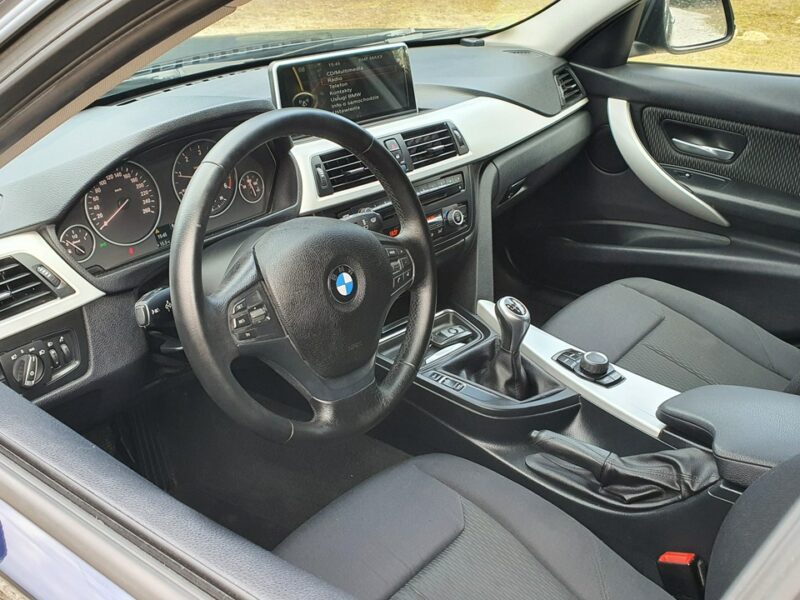 BMW 320 320d 184KM # Touring # Duży Ekran # Climatronic # PDC # Kamera # IGŁA F30/F31 (2012-)