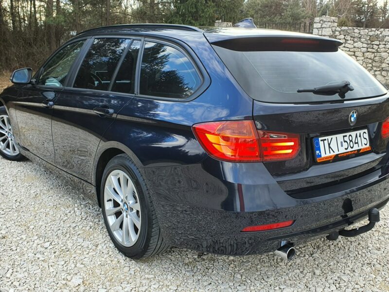 BMW 320 320d 184KM # Touring # Duży Ekran # Climatronic # PDC # Kamera # IGŁA F30/F31 (2012-)