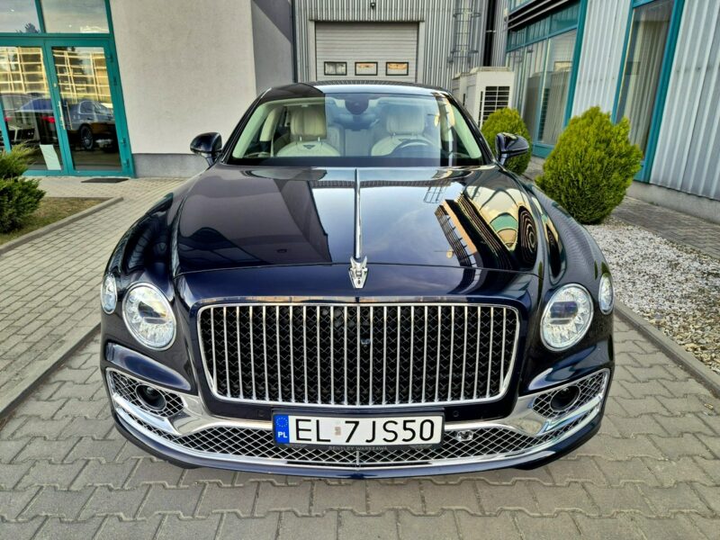 Bentley Continental Flying Spur V8. Gwarancja 04.2026. Bang & Olufsen. Head-Up. Masaże.