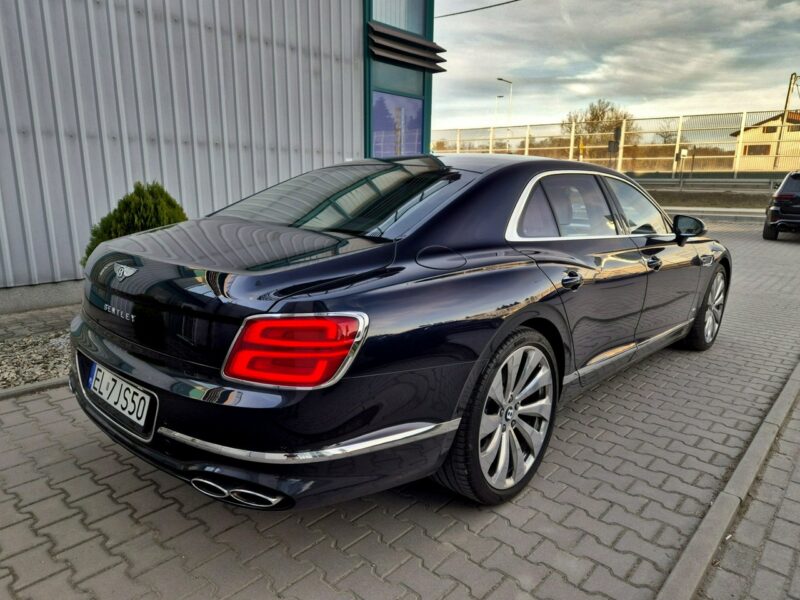 Bentley Continental Flying Spur V8. Gwarancja 04.2026. Bang & Olufsen. Head-Up. Masaże.