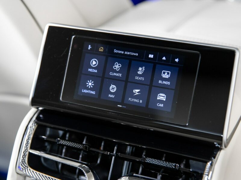 Bentley Continental Flying Spur V8. Gwarancja 04.2026. Bang & Olufsen. Head-Up. Masaże.