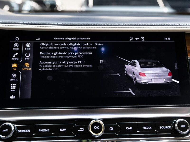 Bentley Continental Flying Spur V8. Gwarancja 04.2026. Bang & Olufsen. Head-Up. Masaże.