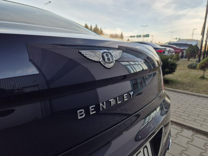 Bentley Continental Flying Spur V8. Gwarancja 04.2026. Bang & Olufsen. Head-Up. Masaże.