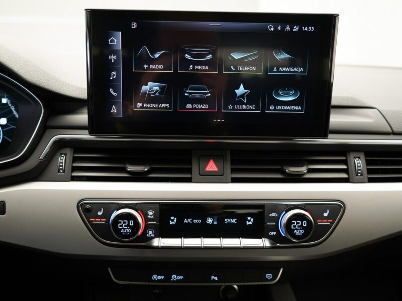 Audi A4 35TFSI 150KM Stronic S-line Tempomat Ambient Matrix LED B9 (2015-)