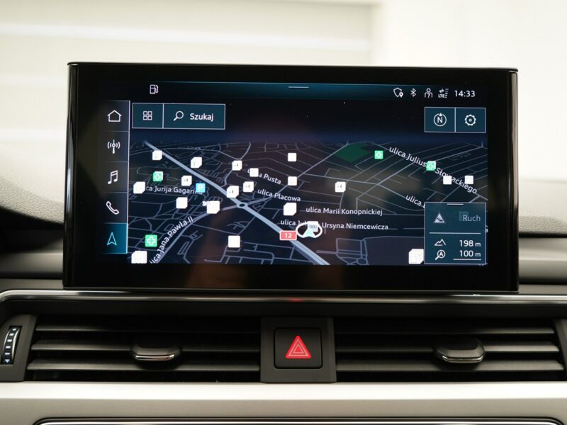 Audi A4 35TFSI 150KM Stronic S-line Tempomat Ambient Matrix LED B9 (2015-)