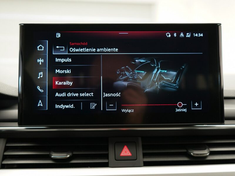 Audi A4 35TFSI 150KM Stronic S-line Tempomat Ambient Matrix LED B9 (2015-)