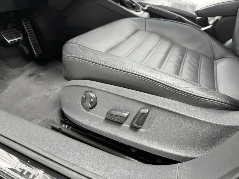 Volkswagen Jetta 1.4 TSI 150KM*DSG*BOSE*Navi*BiXenon*HIGHLINE*Klimatronic*Kamer*Łopatki A6 (2010-)