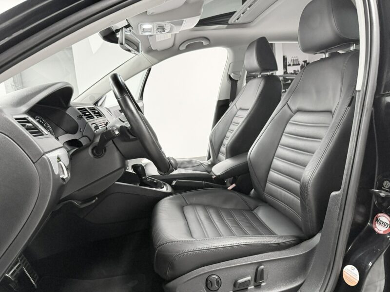 Volkswagen Jetta 1.4 TSI 150KM*DSG*BOSE*Navi*BiXenon*HIGHLINE*Klimatronic*Kamer*Łopatki A6 (2010-)