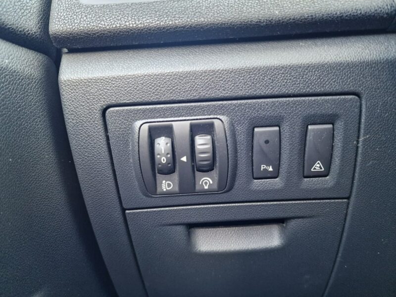 Renault Laguna 2.0 DCI 150 KM, Panorama, Nawigacja, Bluetooth, Klimatyzacja, Isofix III (2007-)