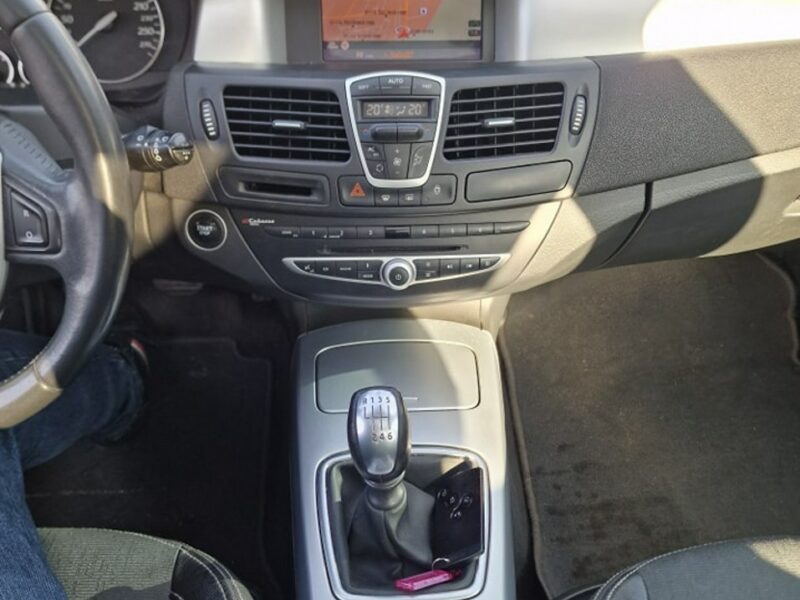 Renault Laguna 2.0 DCI 150 KM, Panorama, Nawigacja, Bluetooth, Klimatyzacja, Isofix III (2007-)