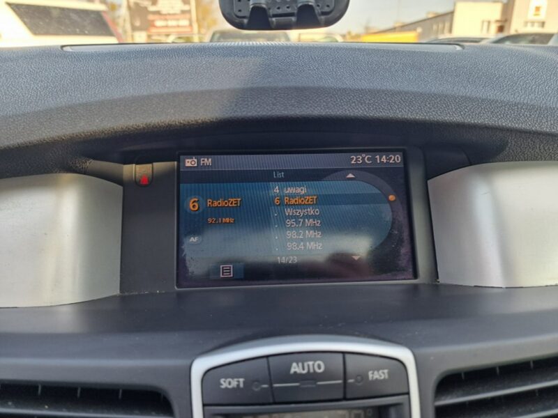Renault Laguna 2.0 DCI 150 KM, Panorama, Nawigacja, Bluetooth, Klimatyzacja, Isofix III (2007-)