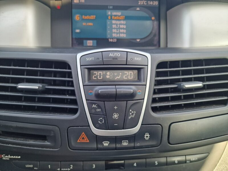 Renault Laguna 2.0 DCI 150 KM, Panorama, Nawigacja, Bluetooth, Klimatyzacja, Isofix III (2007-)