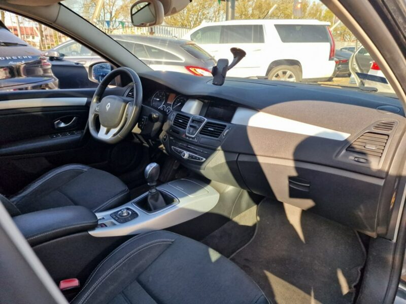 Renault Laguna 2.0 DCI 150 KM, Panorama, Nawigacja, Bluetooth, Klimatyzacja, Isofix III (2007-)
