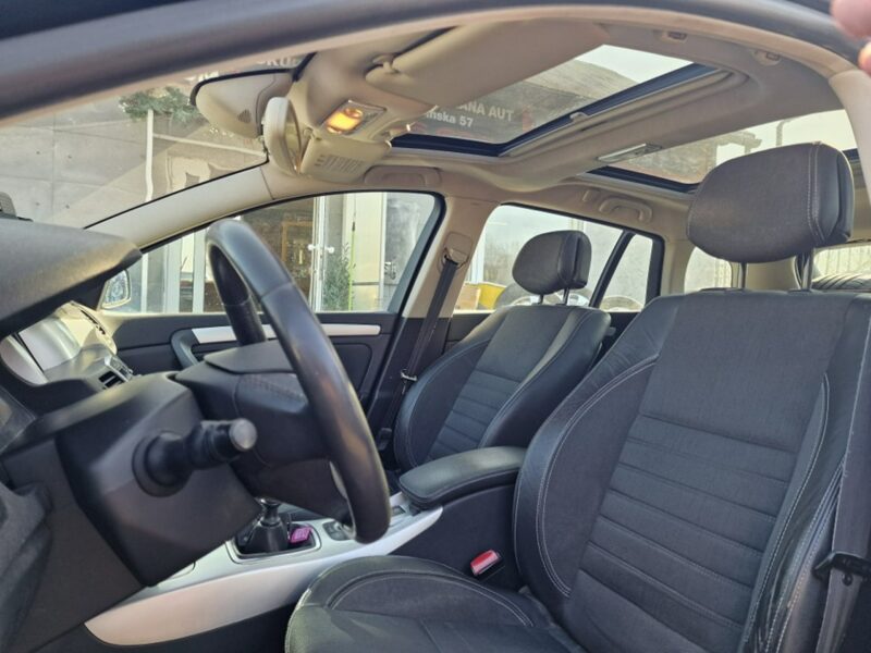 Renault Laguna 2.0 DCI 150 KM, Panorama, Nawigacja, Bluetooth, Klimatyzacja, Isofix III (2007-)