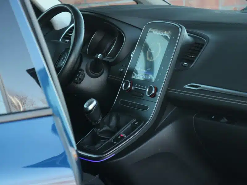 Renault Grand Scenic Radar*Navi*AsysToru*Blis*Kamera*Pdc360*TempACC*Komp*FullLed*GwarVGS III (2016-2021)