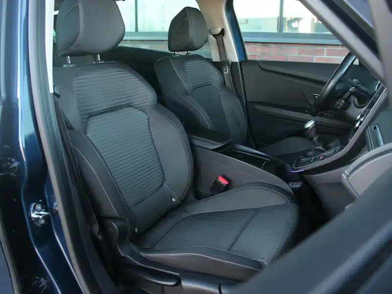 Renault Grand Scenic Radar*Navi*AsysToru*Blis*Kamera*Pdc360*TempACC*Komp*FullLed*GwarVGS III (2016-2021)