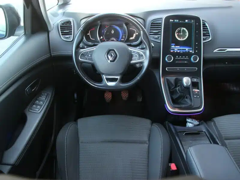Renault Grand Scenic Radar*Navi*AsysToru*Blis*Kamera*Pdc360*TempACC*Komp*FullLed*GwarVGS III (2016-2021)