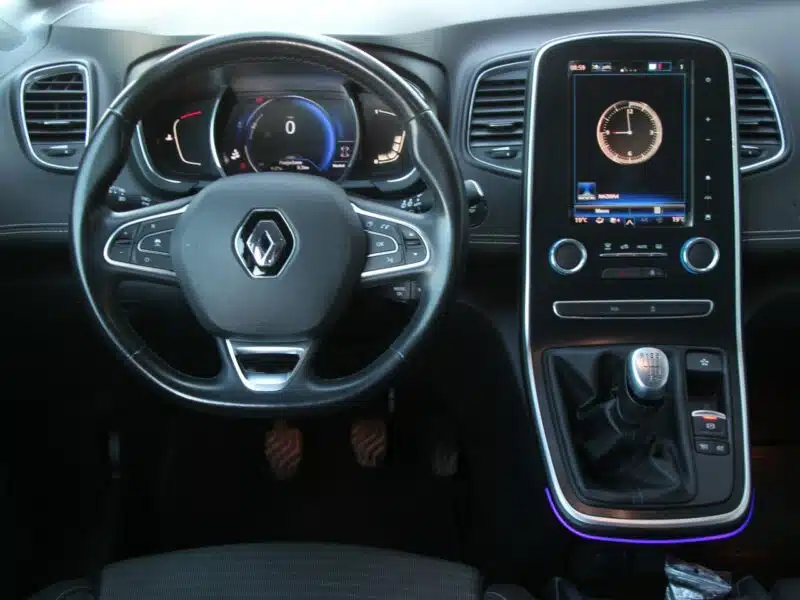 Renault Grand Scenic Radar*Navi*AsysToru*Blis*Kamera*Pdc360*TempACC*Komp*FullLed*GwarVGS III (2016-2021)