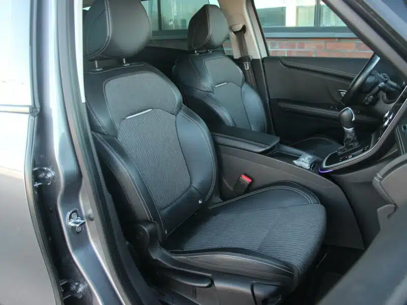 Renault Grand Scenic Radar*PółSkóra*Navi*AsysToru*Blis*Kamera*Pdc360*TempACC*Komp*GwarVGS III (2016-2021)