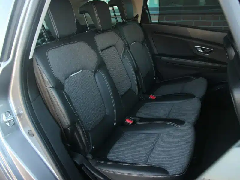 Renault Grand Scenic Radar*PółSkóra*Navi*AsysToru*Blis*Kamera*Pdc360*TempACC*Komp*GwarVGS III (2016-2021)