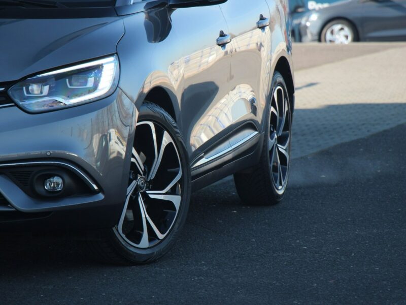 Renault Grand Scenic Radar*PółSkóra*Navi*AsysToru*Blis*Kamera*Pdc360*TempACC*Komp*GwarVGS III (2016-2021)