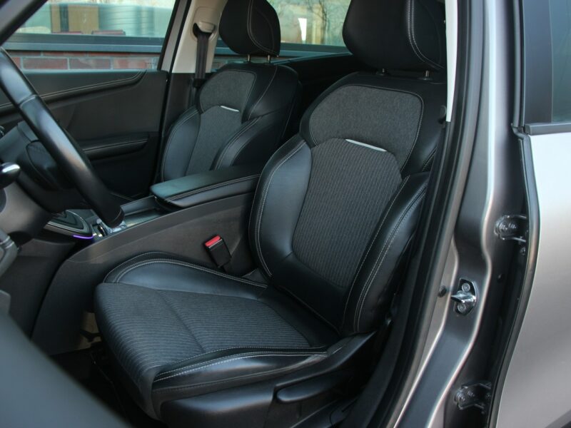 Renault Grand Scenic Radar*PółSkóra*Navi*AsysToru*Blis*Kamera*Pdc360*TempACC*Komp*GwarVGS III (2016-2021)