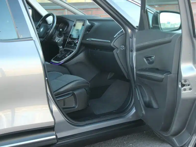 Renault Grand Scenic Radar*PółSkóra*Navi*AsysToru*Blis*Kamera*Pdc360*TempACC*Komp*GwarVGS III (2016-2021)