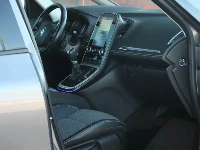 Renault Grand Scenic Radar*PółSkóra*Navi*AsysToru*Blis*Kamera*Pdc360*TempACC*Komp*GwarVGS III (2016-2021)