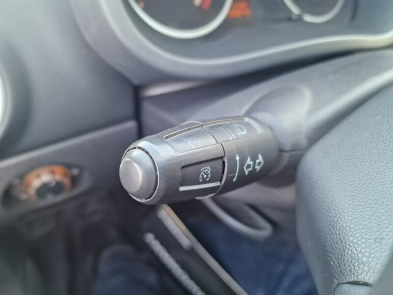Opel Corsa 1.4 Benzyna 90 KM, Klimatyzacja, Komputer, Isofix, Dwa Klucze, D (2006-2014)