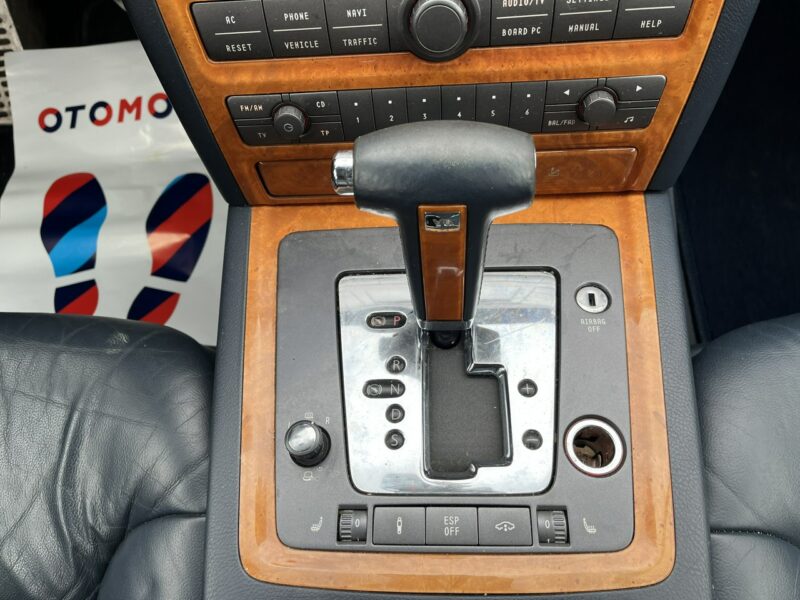 Volkswagen Phaeton 3.2 Automat Xenon Skóry Navi Alu Tempomat BEz Rdzy KS Serw Stan BDB