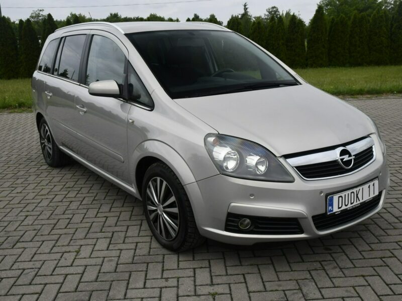 Opel Zafira 1,8Benz DUDKI11 7 Foteli.Lift.Klimatr 2 str.Navi.Tempomat.OKAZJA B (2005-2011)