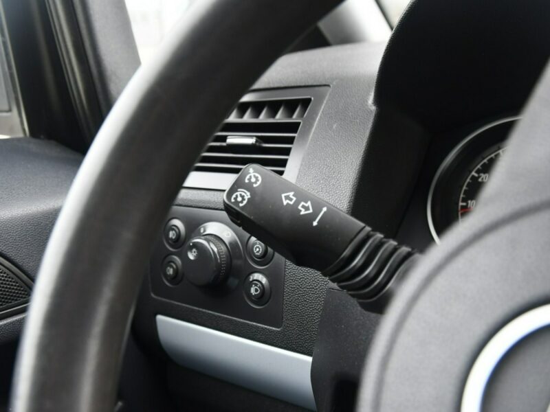 Opel Zafira 1,8Benz DUDKI11 7 Foteli.Lift.Klimatr 2 str.Navi.Tempomat.OKAZJA B (2005-2011)