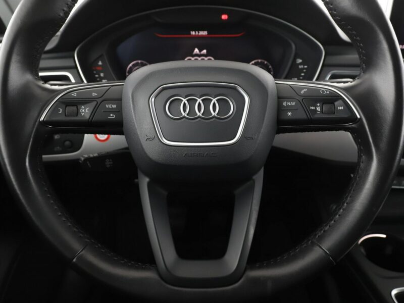 Audi A4 virtual cocpit navi xenon LED klima auto czujniki parkowania B9 (2015-)