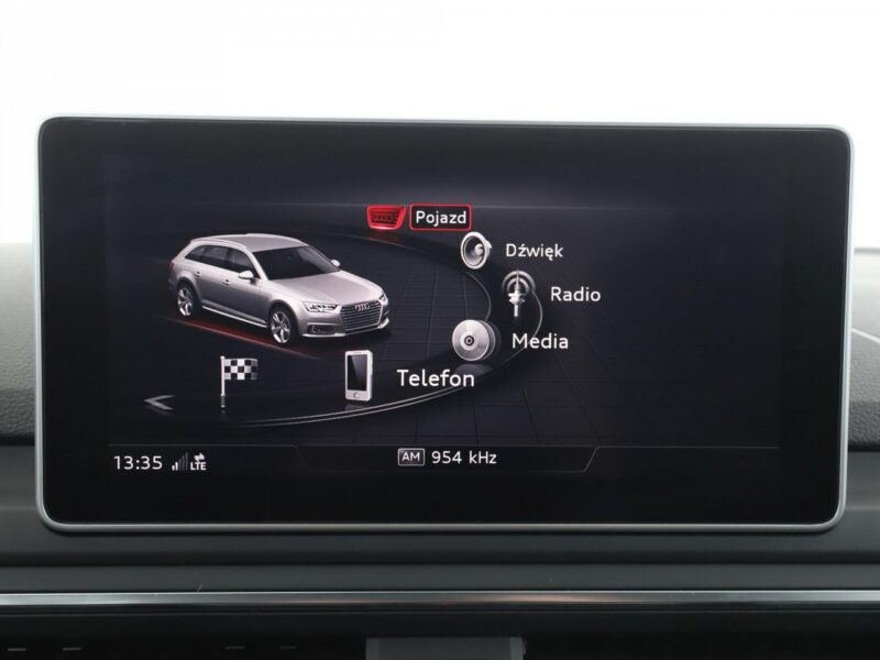 Audi A4 virtual cocpit navi xenon LED klima auto czujniki parkowania B9 (2015-)