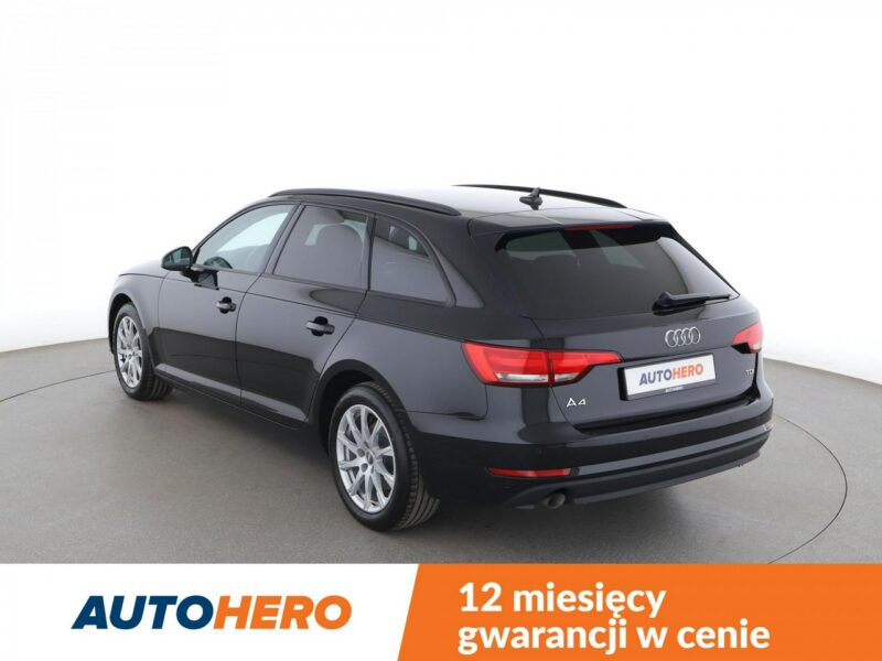 Audi A4 virtual cocpit navi xenon LED klima auto czujniki parkowania B9 (2015-)