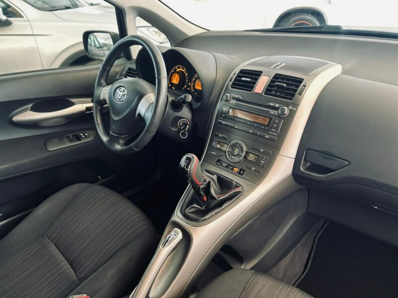 Toyota Auris 1.4 Benzyna + GAZ* 97 KM* Zarejestrowana* I (2006-2012)