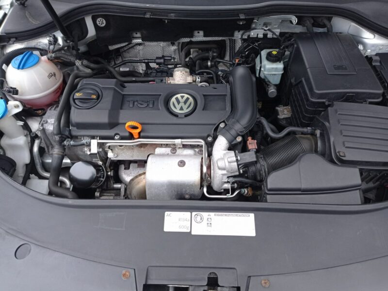 Volkswagen Passat Volkswagen Passat 1.4 TSI BlueMotion Technology Comfortline B7 (2010-2014)