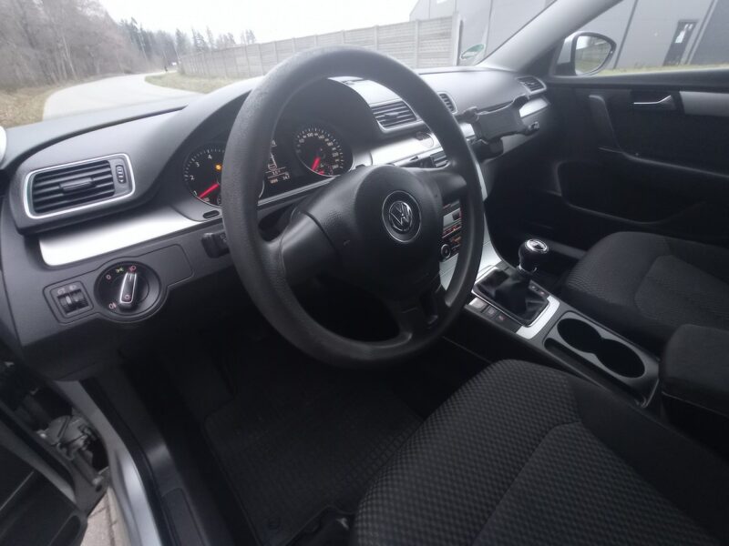 Volkswagen Passat Volkswagen Passat 1.4 TSI BlueMotion Technology Comfortline B7 (2010-2014)