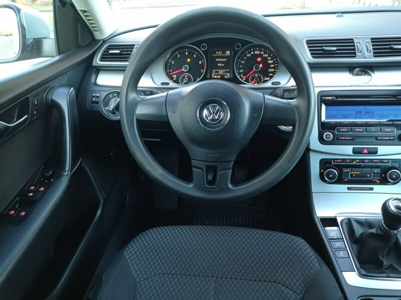 Volkswagen Passat Volkswagen Passat 1.4 TSI BlueMotion Technology Comfortline B7 (2010-2014)