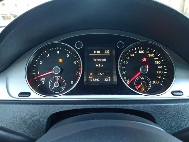 Volkswagen Passat Volkswagen Passat 1.4 TSI BlueMotion Technology Comfortline B7 (2010-2014)
