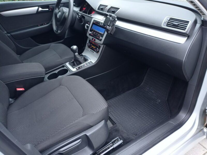 Volkswagen Passat Volkswagen Passat 1.4 TSI BlueMotion Technology Comfortline B7 (2010-2014)