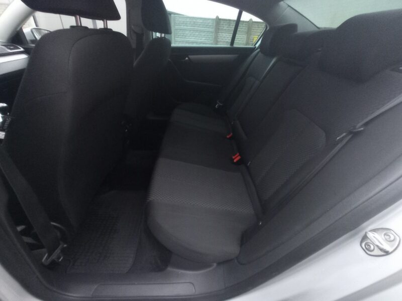 Volkswagen Passat Volkswagen Passat 1.4 TSI BlueMotion Technology Comfortline B7 (2010-2014)
