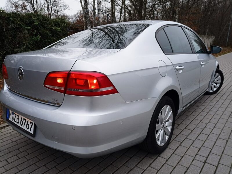 Volkswagen Passat Volkswagen Passat 1.4 TSI BlueMotion Technology Comfortline B7 (2010-2014)