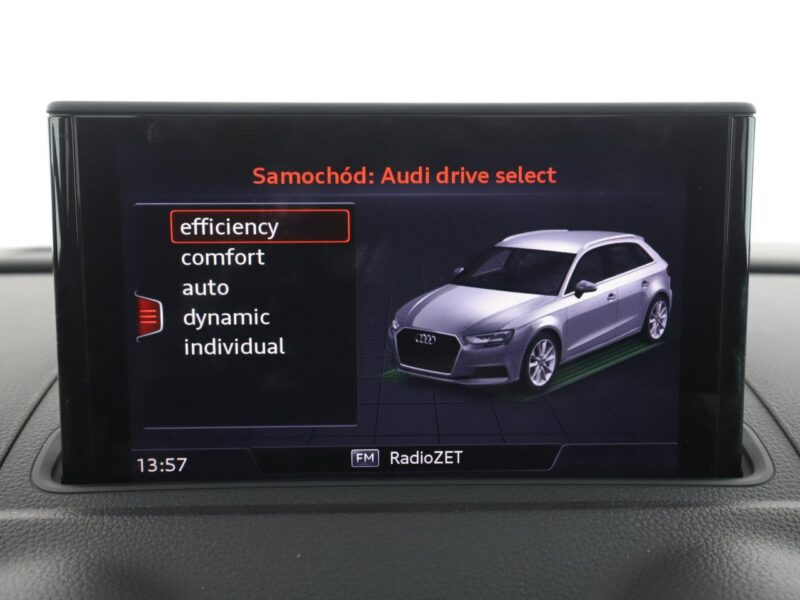 Audi A3 S-Tronic full LED klima auto navi czujniki parkowania grzane fotele 8Y
