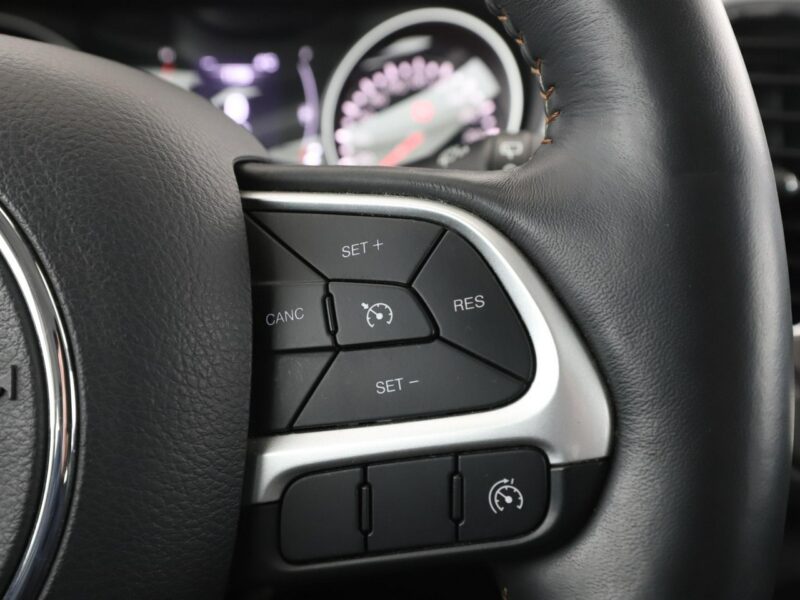 Jeep Compass NAvi półskóra klima auto kamera i czujnki parkowania II (2016-)