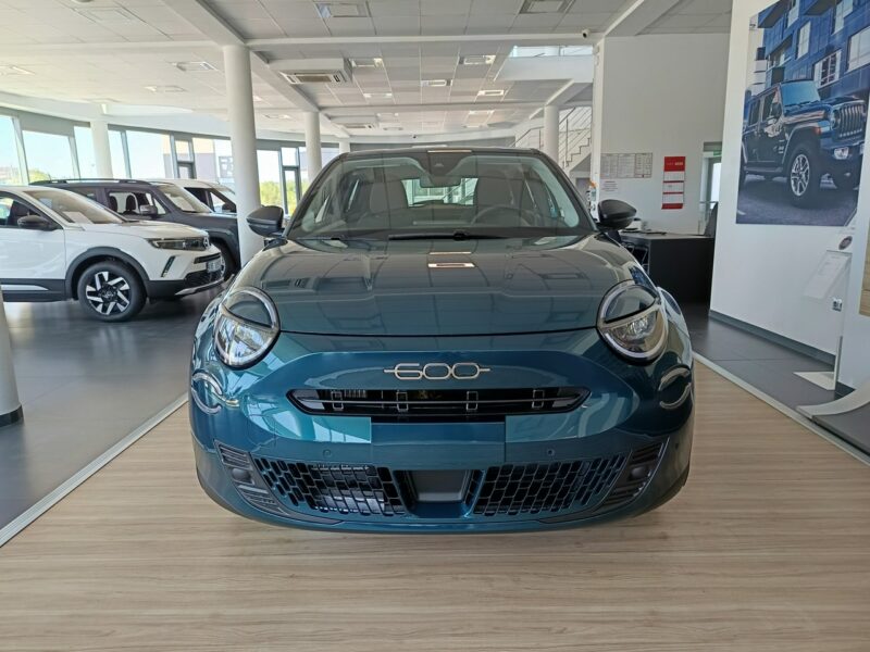 Fiat 600 Hybrid 1.2 100KM, Pakiet Komfort